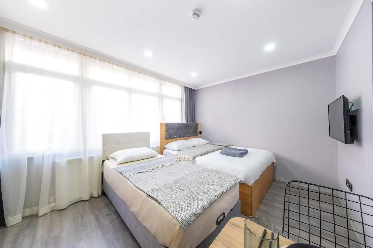 ***  Kral Hotel Besiktas Estambul Turquía
